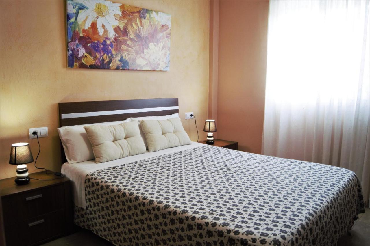 Amplio Piso 8 Mts Mezquita - Wifi - A/C - Parking Córdoba Eksteriør billede